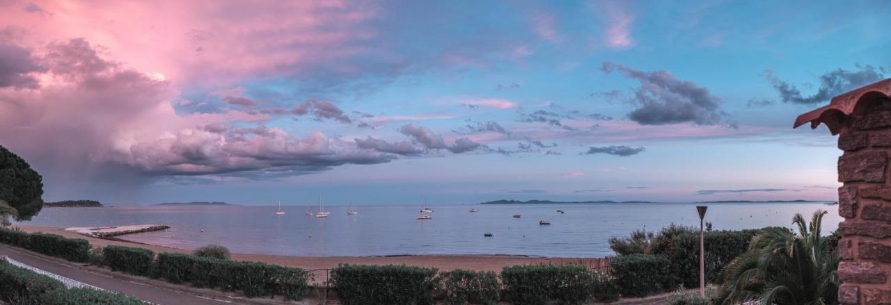 Meuble Tourisme 4*, Les Pieds Dans L'Eau, Villa Las Palmeras La Londe-les-Maures Eksteriør billede