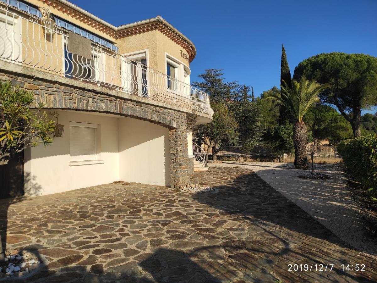 Meuble Tourisme 4*, Les Pieds Dans L'Eau, Villa Las Palmeras La Londe-les-Maures Eksteriør billede